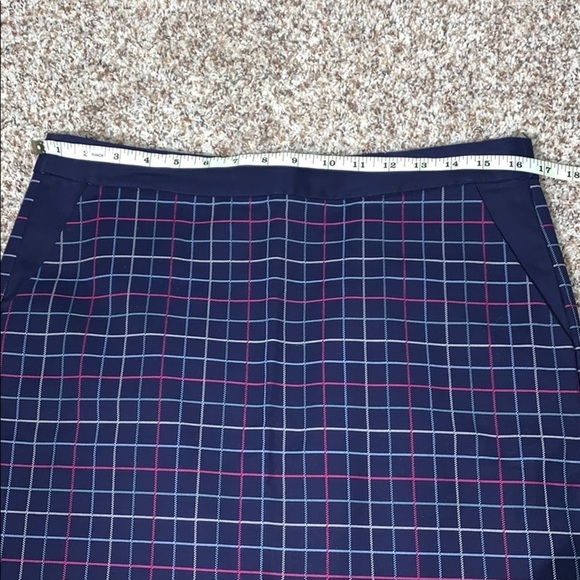 Tommy Hilfiger‘s plaid  skirt - Picture 6 of 7